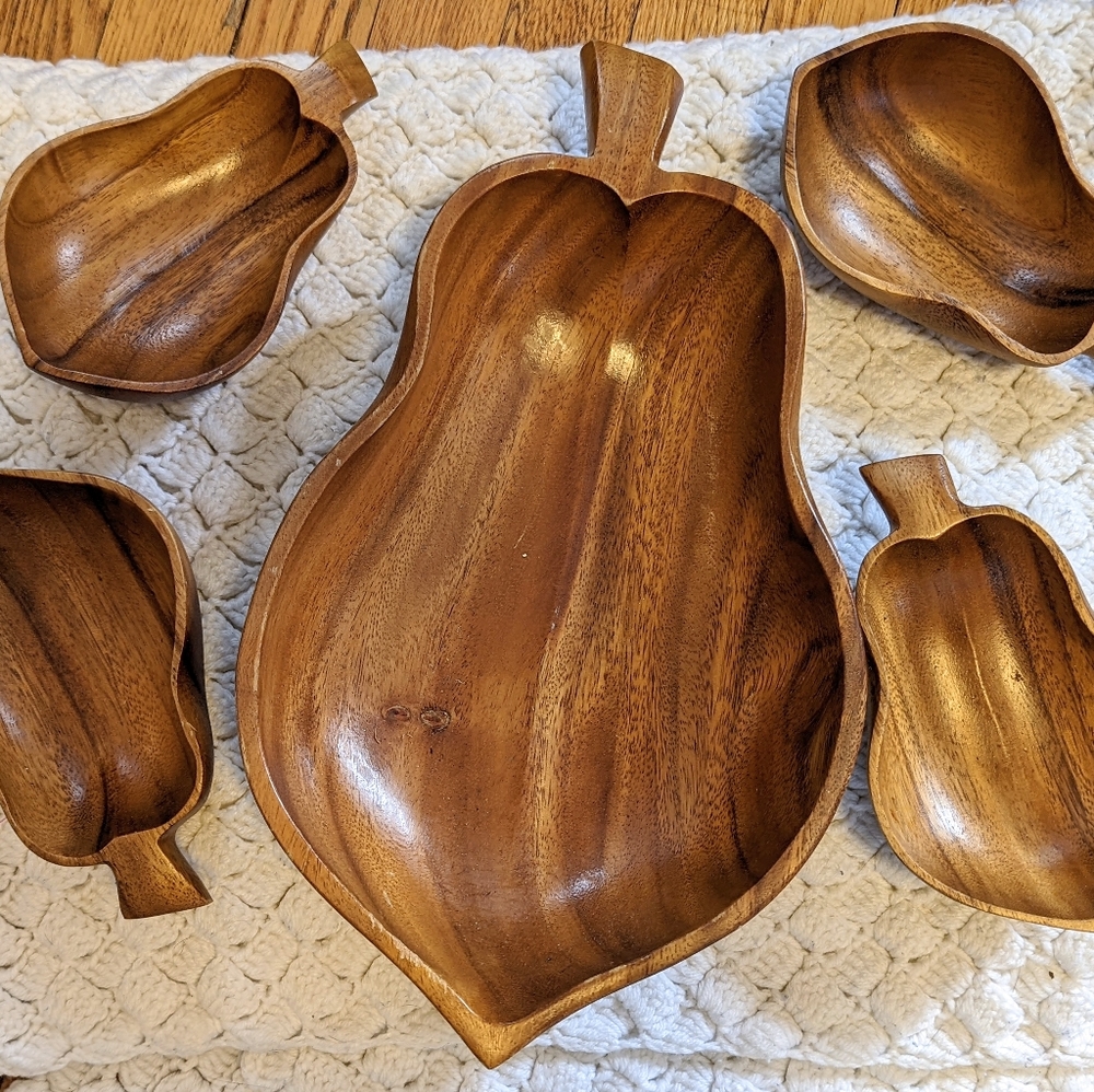Vintage Monkeypod Serving Bowl Set of 5 - Leaf-Shape